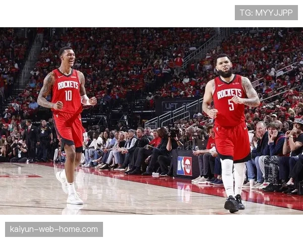 火箭收官战五小阵容战术实验 泰特在锋线轮换中的关键作用